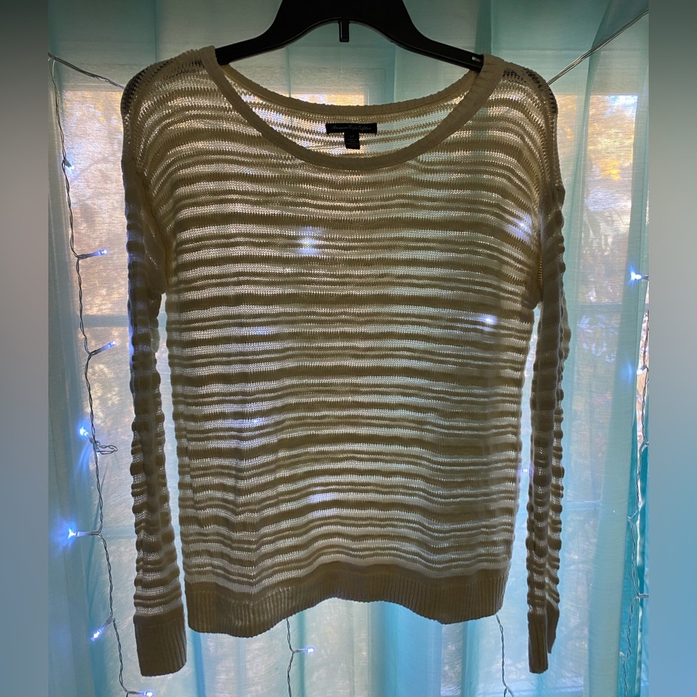 American Eagle Woman’s Sweater